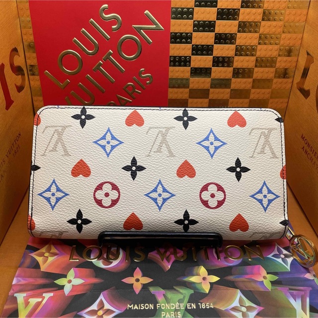 LOUIS VUITTON(ルイヴィトン)の⭐︎超・超美品⭐︎…ルイヴィトン(2020.FRID)ゲームオンブロン・ホワイト レディースのファッション小物(財布)の商品写真