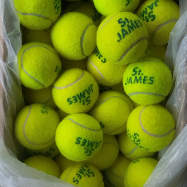 テニスボール中古品　50球 スポーツ/アウトドアのテニス(ボール)の商品写真