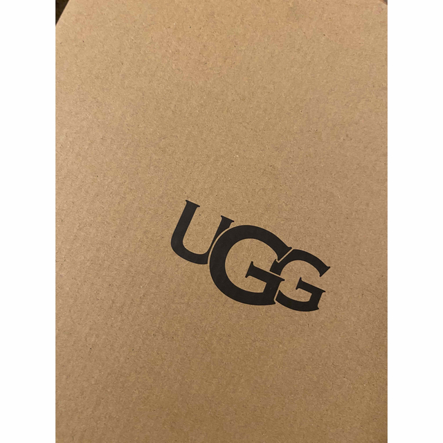 UGG(アグ)の新品未使用！ugg アグ CLASSIC MAXI MINI レディースの靴/シューズ(ブーツ)の商品写真