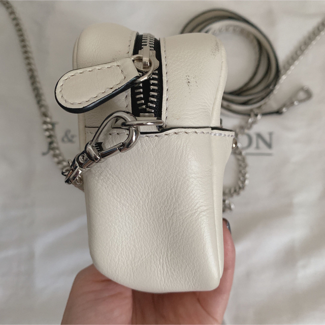美品 J&M DAVIDSON リップスティックポーチ ウィズ スタッズ 白 美品 J&M DAVIDSON リップスティックポーチ ウィズ スタッズ 白