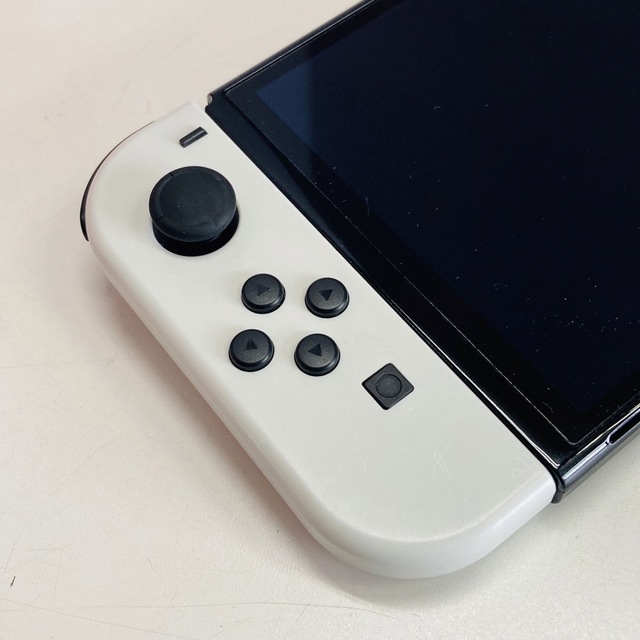 Nintendo Switch 有機ELモデル ホワイト スイッチ 本体 2