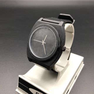 ニクソン(NIXON)の即決 NIXON ニクソン MININAL 腕時計 ブラック(腕時計(アナログ))