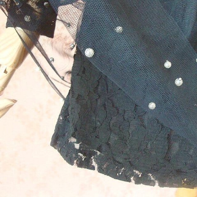 新品  M ワンピース レース 長袖 上品 優雅 パール 散りばめた メッシュ レディースのフォーマル/ドレス(ミニドレス)の商品写真