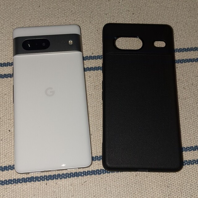 Google Pixel(グーグルピクセル)のGoogle Pixel 7 128GB au版 snow ホワイト スマホ/家電/カメラのスマートフォン/携帯電話(スマートフォン本体)の商品写真