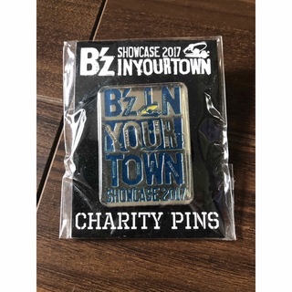 ビーズ(B'z)のB'z SHOWCASE 2017 IN YOUR TOWN ピンバッジ(ミュージシャン)