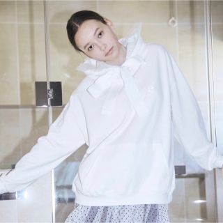 épine - epine エピヌ é tulle ribbon hoodie whiteの通販 by