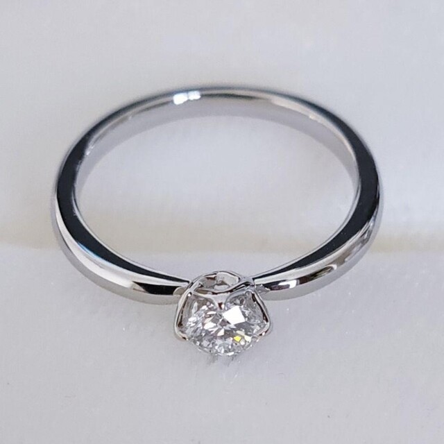 俄 ダイヤモンド リング Pt950 0.213ct F VVS-2 3EX