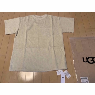 アグ(UGG)の新品タグ付きUGGパイルTシャツメンズMサイズ(Tシャツ/カットソー(半袖/袖なし))