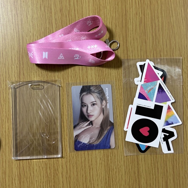 生産完了商品 DFESTA TWICE サナ - 通販 - www.bhaktiluhur.org