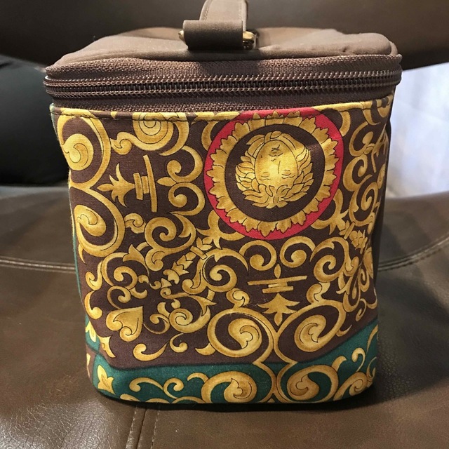 VERSACE(ヴェルサーチ)のヴェルサーチ　バニティバック レディースのバッグ(その他)の商品写真