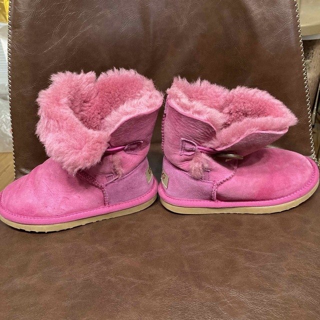 UGG(アグ)のUGG☆キッズムートンブーツ ピンク 18cm キッズ/ベビー/マタニティのキッズ靴/シューズ(15cm~)(ブーツ)の商品写真