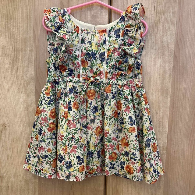 TOCCA(トッカ)のトッカ　花柄ワンピース 110cm キッズ/ベビー/マタニティのキッズ服女の子用(90cm~)(ワンピース)の商品写真