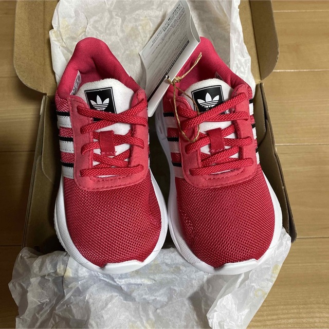 adidas(アディダス)のアディダス スニーカー ベビー キッズ 13cm キッズ/ベビー/マタニティのベビー靴/シューズ(~14cm)(スニーカー)の商品写真