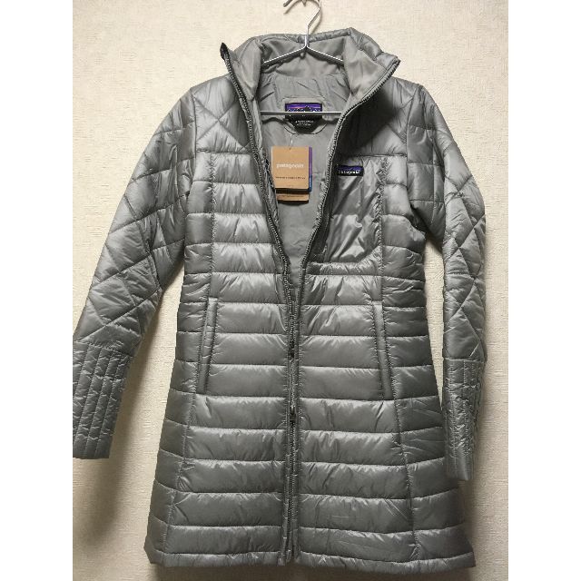 新品タグ付き patagonia ラダリーパーカ Sサイズ