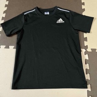アディダス(adidas)のadidas Tシャツ　サイズ150(Tシャツ/カットソー)