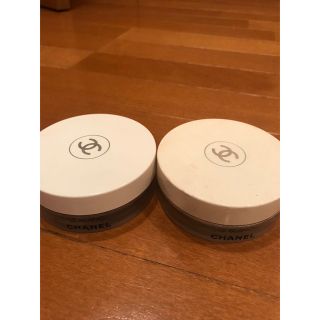 シャネル(CHANEL)のCHANEL LE BlANC poudre blan 白とピンク2個(フェイスパウダー)