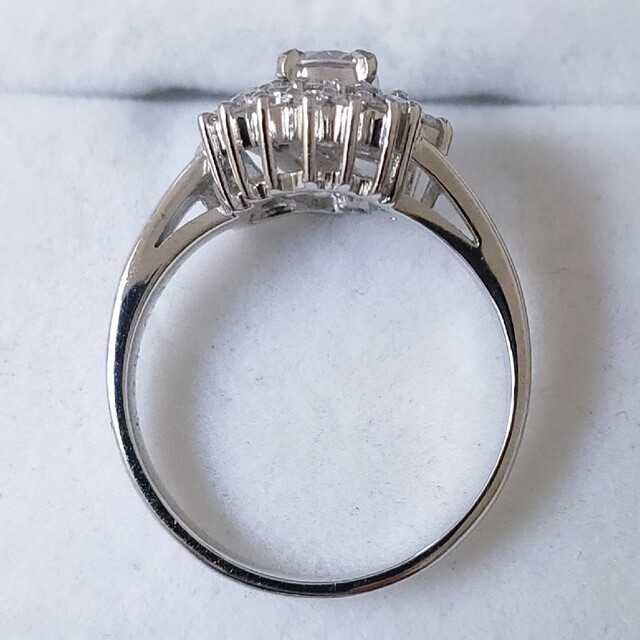 クレサンベール ダイヤモンド リング Pt900 0.71ct F SI-1