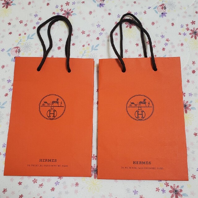 Hermes(エルメス)のエルメス紙袋2枚 レディースのバッグ(ショップ袋)の商品写真