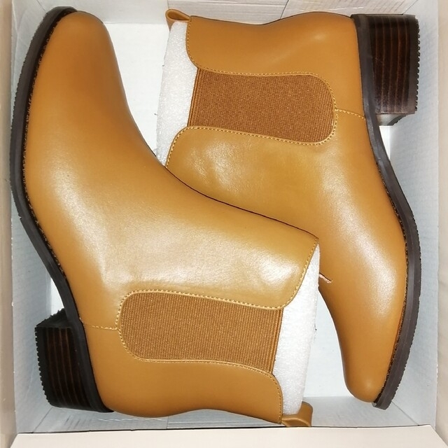 PIEDI NUDI(ピエディヌーディ)の新品未使用 ピエディヌーディ 本革／プレーンサイドゴアブーツ（ブラウン） レディースの靴/シューズ(ブーツ)の商品写真