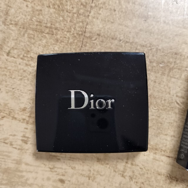 Dior モノ クルール クチュールアイシャドウ570