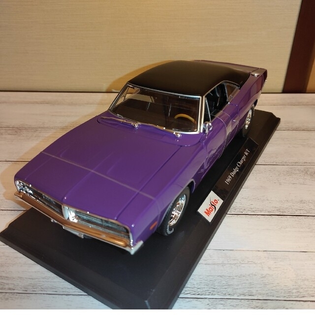 マイスト　1969 ダッジ　チャージャー　R/T  紫 エンタメ/ホビーのおもちゃ/ぬいぐるみ(ミニカー)の商品写真