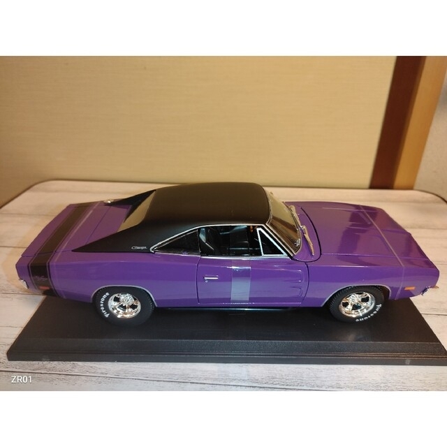 マイスト　1969 ダッジ　チャージャー　R/T  紫 エンタメ/ホビーのおもちゃ/ぬいぐるみ(ミニカー)の商品写真