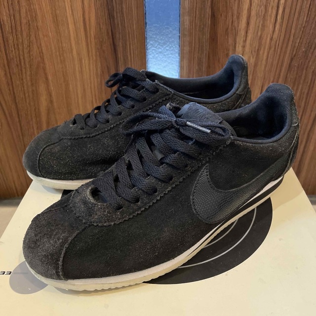 NIKE(ナイキ)のCLASSIC CORTEZ LEATHER 26.5センチ メンズの靴/シューズ(スニーカー)の商品写真