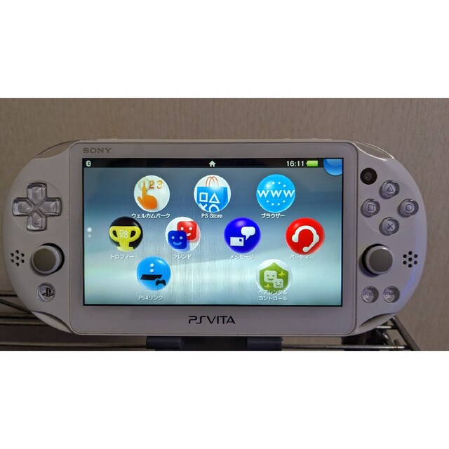 PlayStation Vita Wi-Fiモデル ホワイト PCH-2000 - 携帯用ゲーム機本体