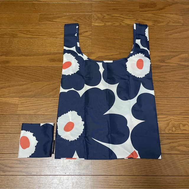 marimekko(マリメッコ)のマリメッコ　エコバッグ レディースのバッグ(エコバッグ)の商品写真