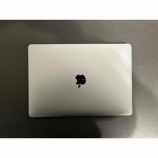 Apple(アップル)のM1 MacBook Air スペースグレー/8GB/256GB SSD スマホ/家電/カメラのPC/タブレット(ノートPC)の商品写真