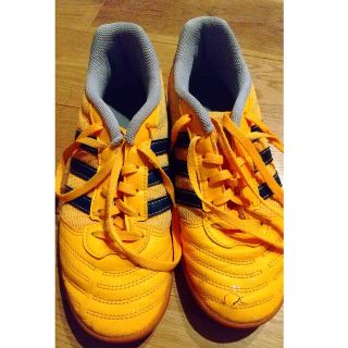 アディダス(adidas)のフットサルシューズ アディダス(シューズ)