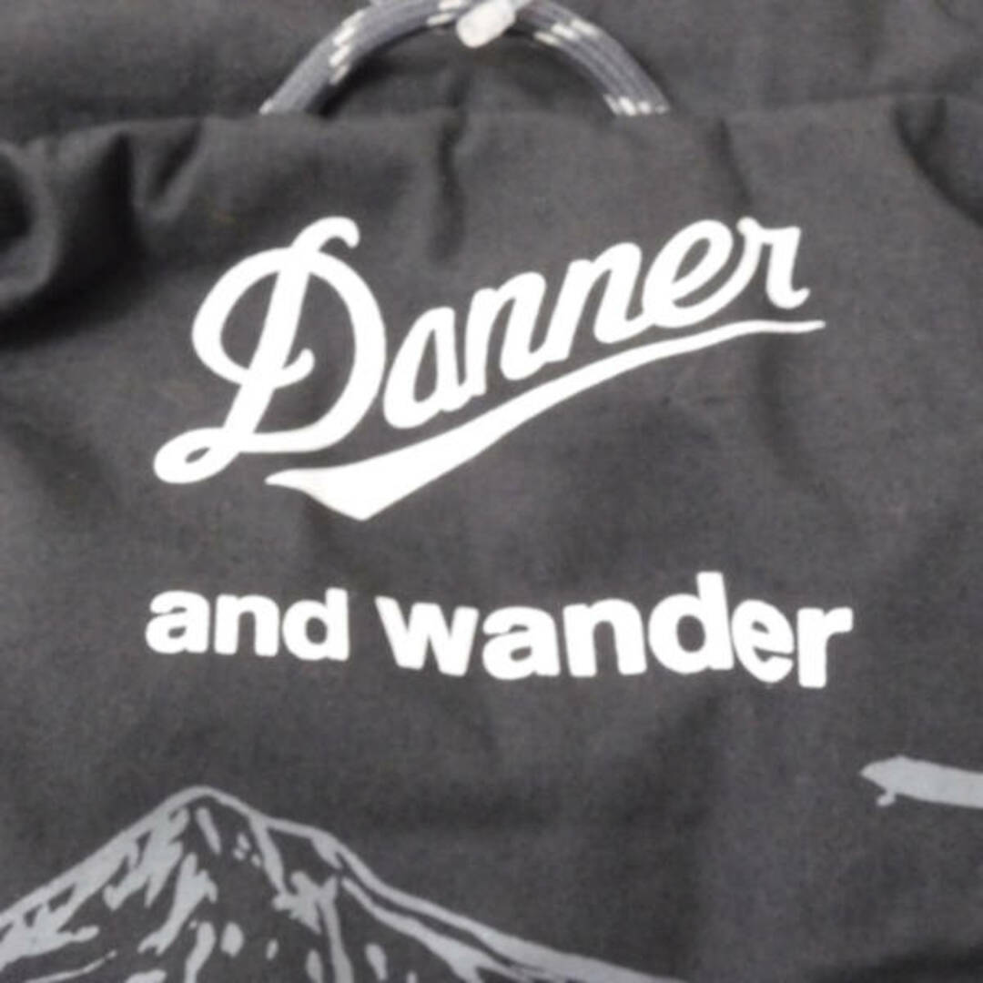 and wander(アンドワンダー)の美品 and wander アンドワンダー DANNER×and wander 574-2281342 フィールドパーカー マウンテンパーカー グレー WS コットン 他 ダナー コラボ フード ジャケット レディース AM3835B2  レディースのトップス(パーカー)の商品写真