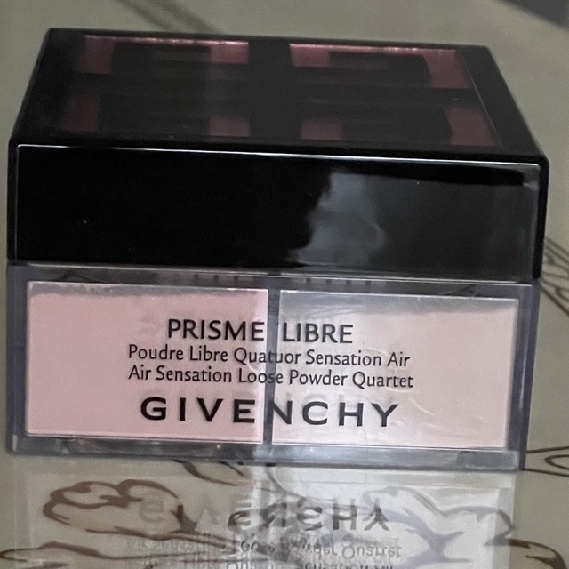 GIVENCHY(ジバンシィ)の⑯ GIVENCHY プリズム　リーブル（ルース　パウダー） コスメ/美容のベースメイク/化粧品(フェイスパウダー)の商品写真