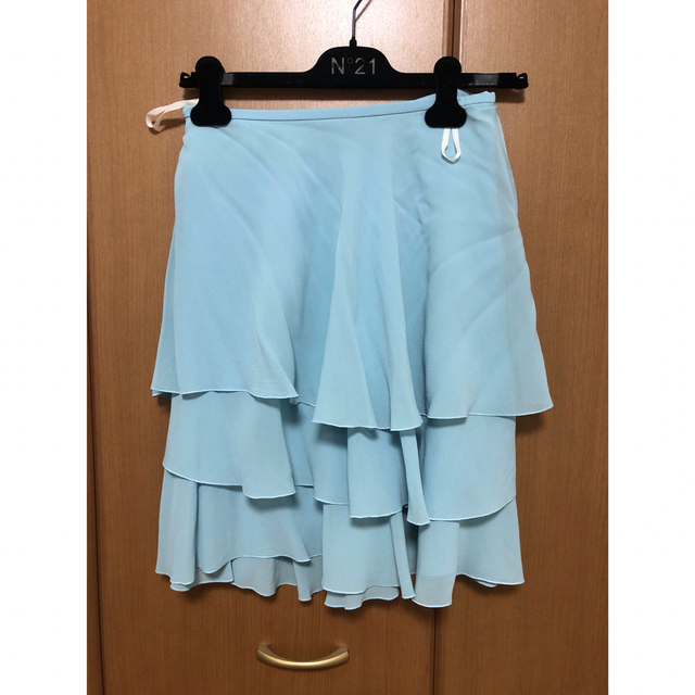 Harrods(ハロッズ)のHarrods 水色ティアードミニスカート レディースのスカート(ミニスカート)の商品写真