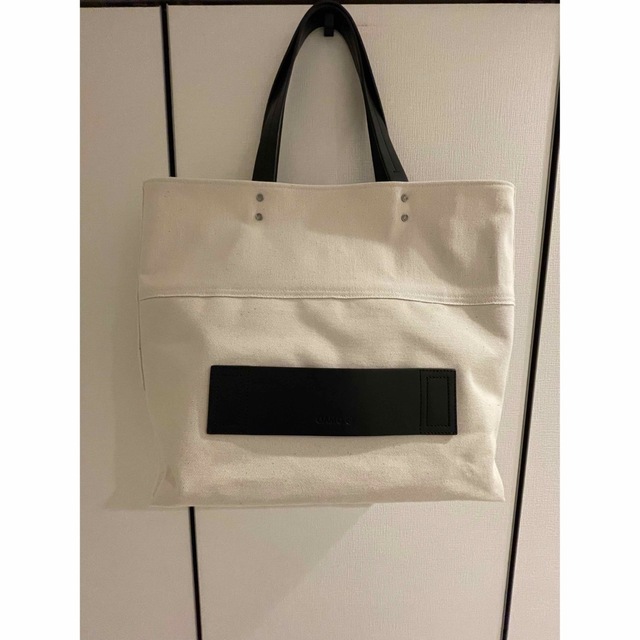 OAMC(オーエーエムシー)の21SS OAMC RUPERT BAG NATURAL WHITE トート メンズのバッグ(トートバッグ)の商品写真