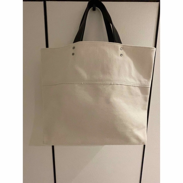 OAMC(オーエーエムシー)の21SS OAMC RUPERT BAG NATURAL WHITE トート メンズのバッグ(トートバッグ)の商品写真