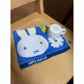 ミッフィー(miffy)のタオルハンカチ＆ペットボトルキャップ(キャラクターグッズ)