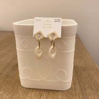 新品未使用　ピアス(ピアス)