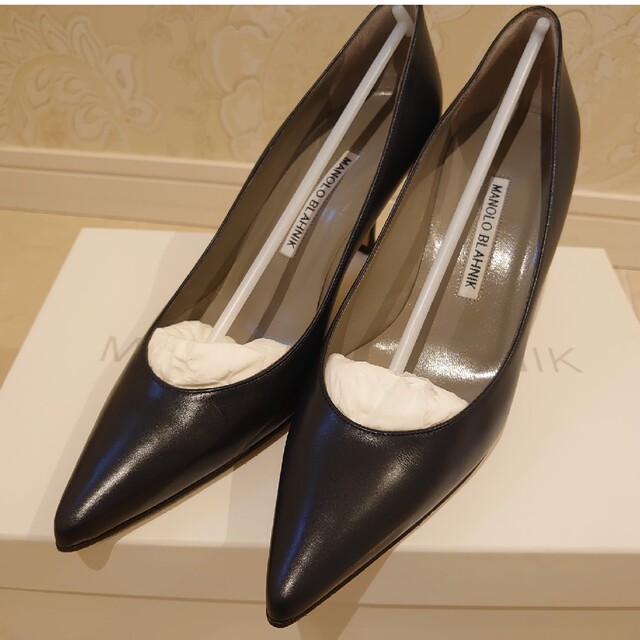 MANOLO BLAHNIK(マノロブラニク)のロンハーマン 別注 マノロブラニク キエッタ ネイビー パンプス サンダル レディースの靴/シューズ(ハイヒール/パンプス)の商品写真