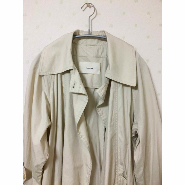 TODAYFUL(トゥデイフル)のトゥデイフル　タックオーバートレンチコート レディースのジャケット/アウター(トレンチコート)の商品写真