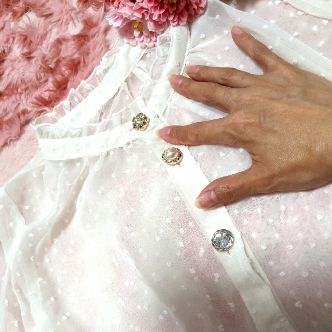 LIZ LISA(リズリサ)のリズリサ♥夢展望♥白♥水玉♥色々なキラキラ♥ボタン♥ブラウス レディースのトップス(シャツ/ブラウス(長袖/七分))の商品写真