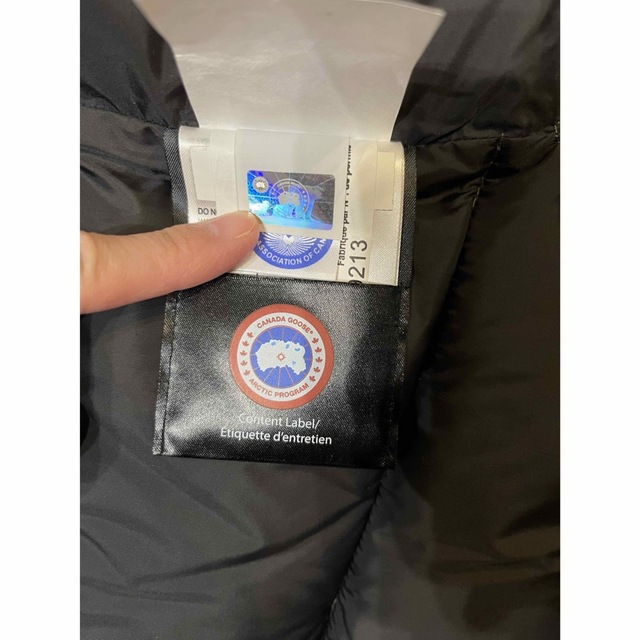 CANADA GOOSE(カナダグース)の【美品】カナダグース ダウンベスト カーキS レディースのジャケット/アウター(ダウンベスト)の商品写真