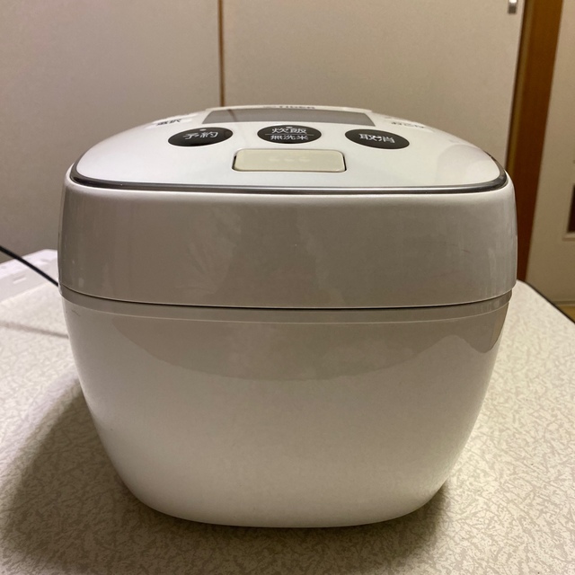 炊飯器タイガー日本製JPB-B100 | フリマアプリ ラクマ