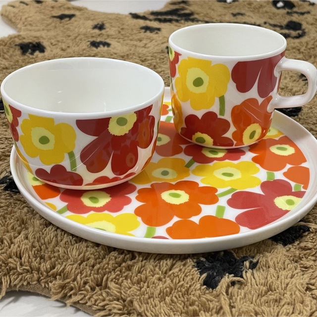 marimekko - キッズ食器３点セットの通販 by 幹部's shop｜マリメッコ ...