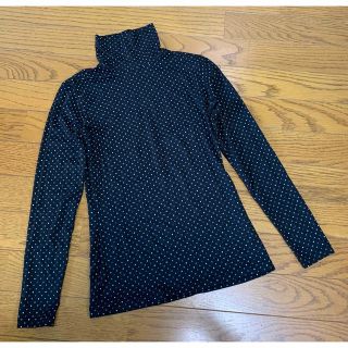 ユニクロ(UNIQLO)の＊美品 ユニクロ タートルネック ヒートテック S♪ドット柄ブラック 水玉模様(Tシャツ(長袖/七分))