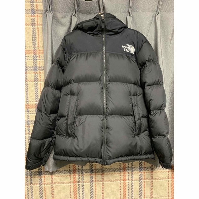 THE NORTH FACE(ザノースフェイス)のTHE NORTH FACE Nuptse Hoodie ND92041R メンズのジャケット/アウター(ダウンジャケット)の商品写真