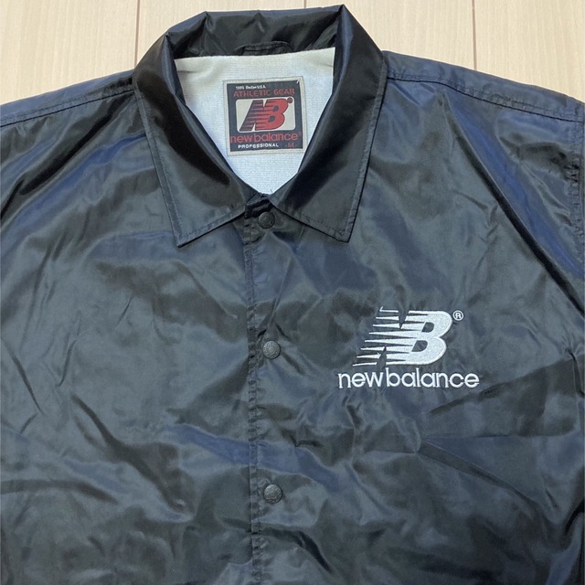 New Balance(ニューバランス)の黒　ニューバランス　シャカシャカジャケット メンズのジャケット/アウター(ナイロンジャケット)の商品写真