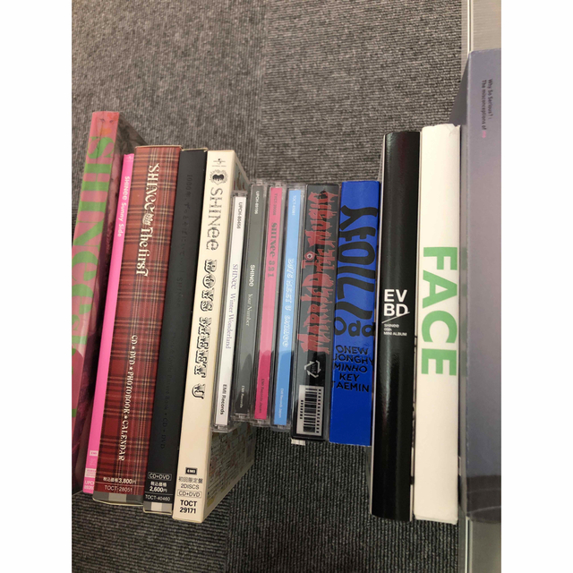 SHINee(シャイニー)のSHINee CD(DVD)  14枚　特典　セット エンタメ/ホビーのCD(K-POP/アジア)の商品写真