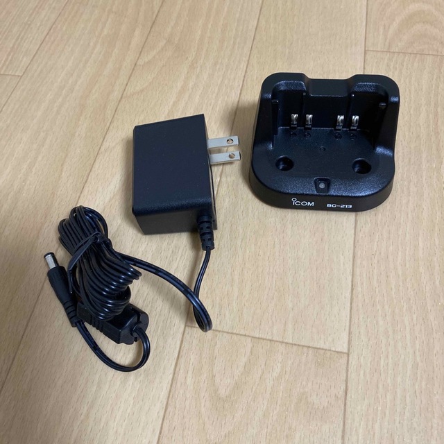 アイコム IC-T10 ハンドマイク、充電器付きの通販 by 北の大地 アイコム IC-T10 ハンドマイク、充電器付きの通販 by 北の大地