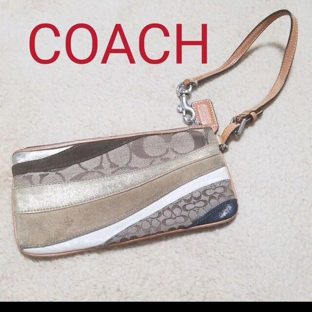 お値下げ人気モデルレアCOACHのポーチバックです